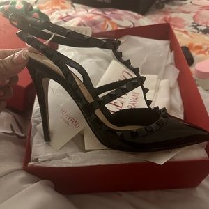 Valentino Garavani Rockstud Slingback High-Heel Pumps NEW